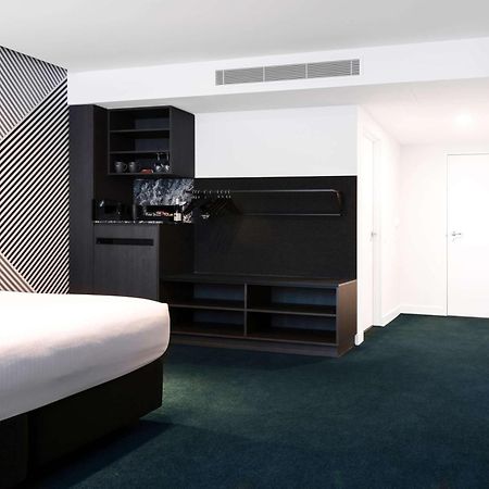 Movenpick Hotel Melbourne On Spencer Экстерьер фото