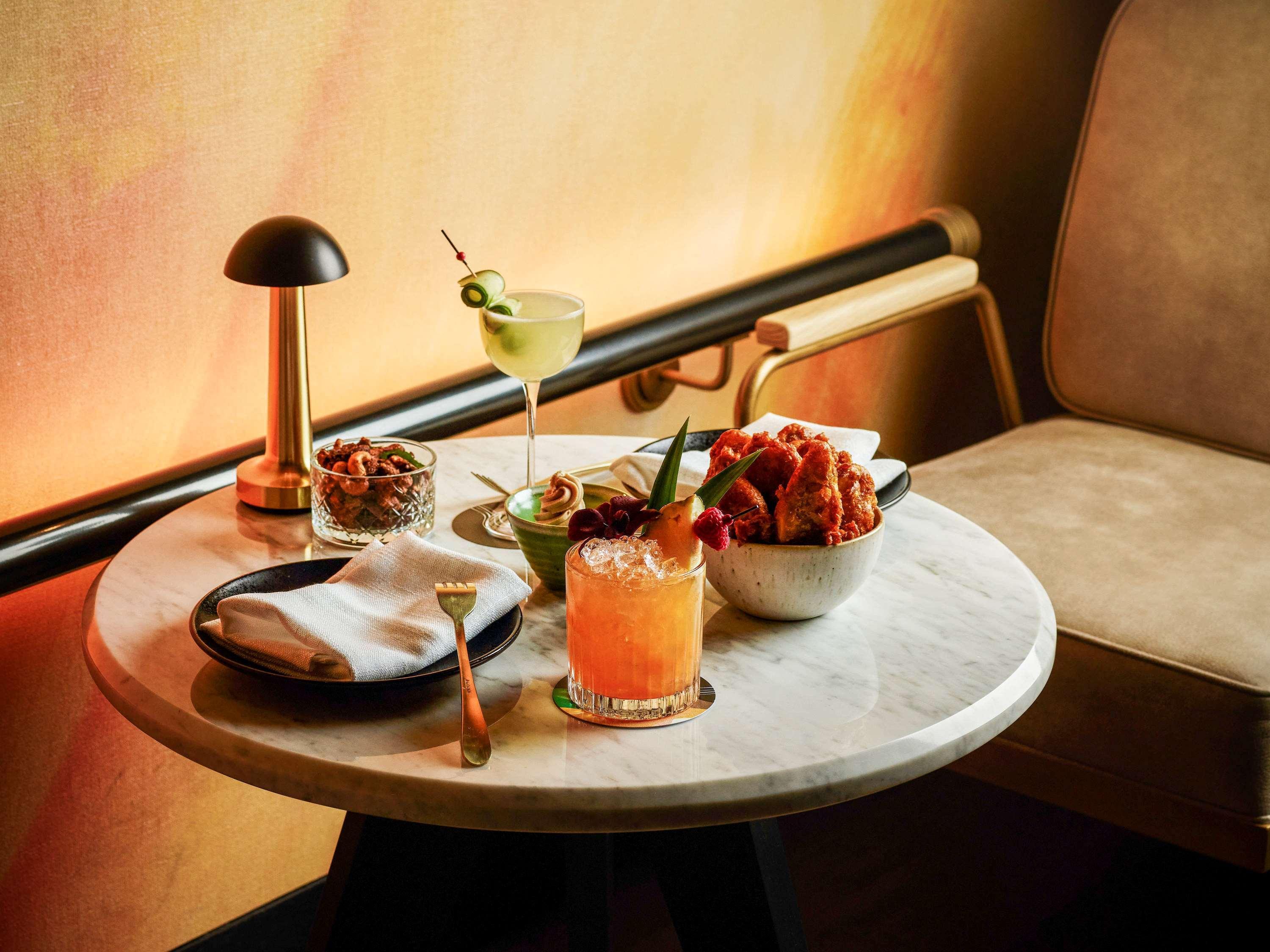 Movenpick Hotel Melbourne On Spencer Экстерьер фото