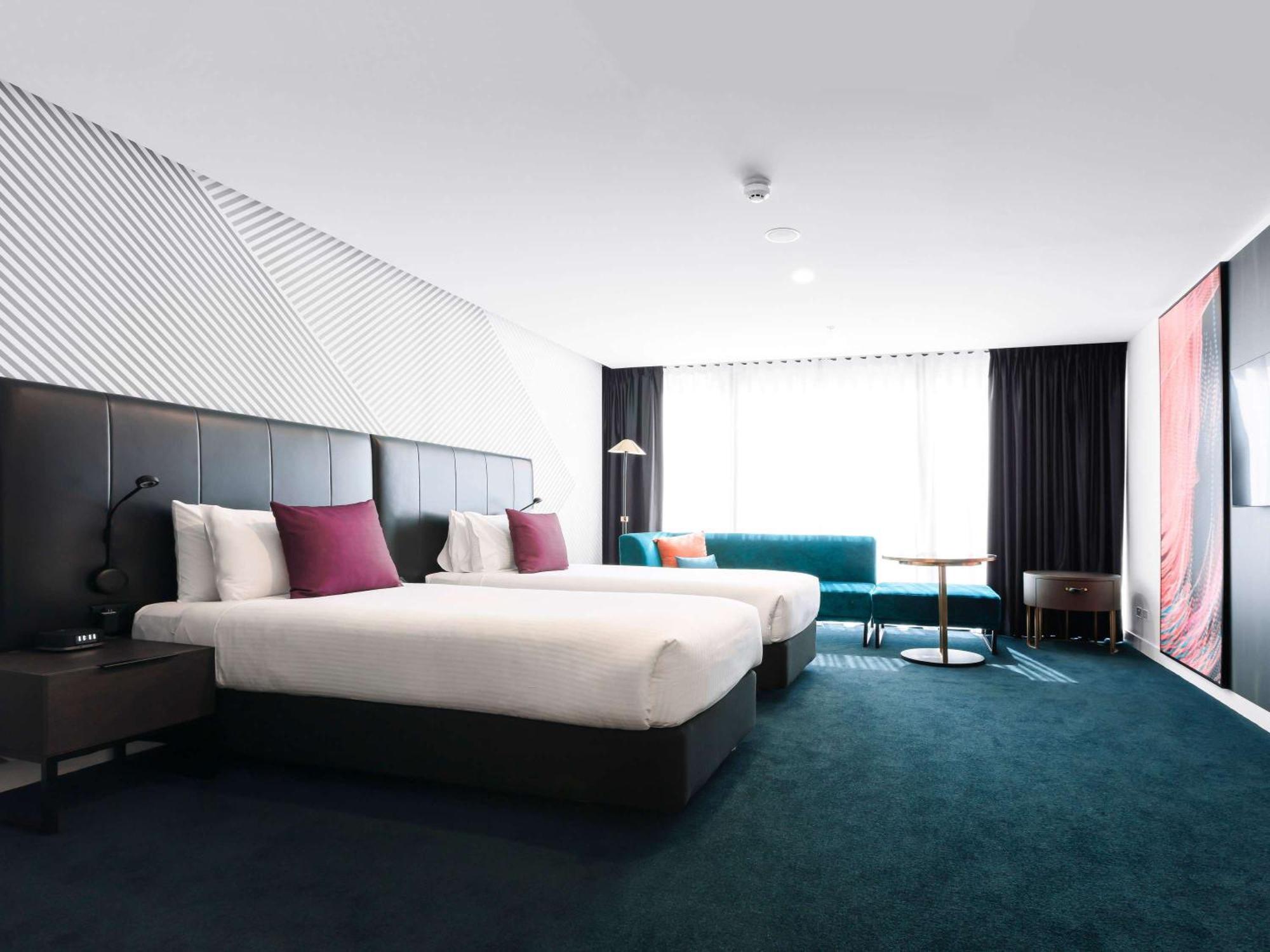 Movenpick Hotel Melbourne On Spencer Экстерьер фото